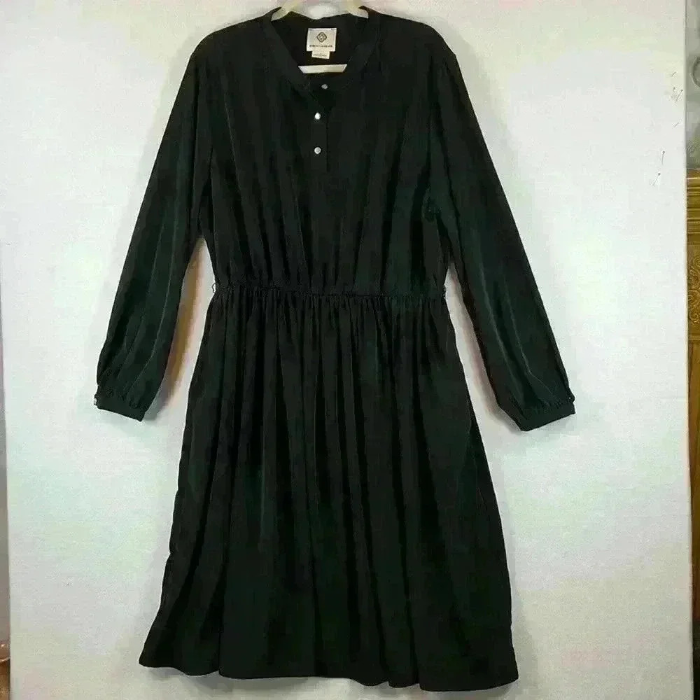 Girl with Curves Women’s Dress Size 20 Black Elastic Waist Long Sleeves
